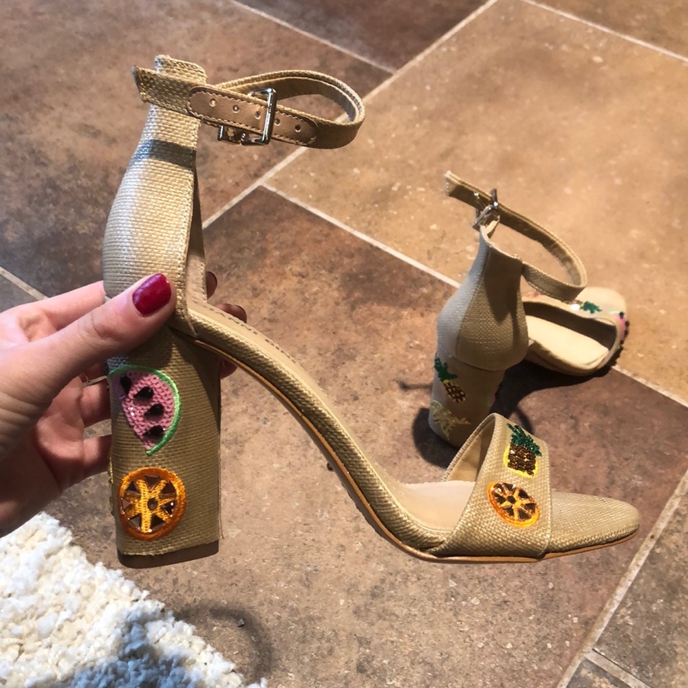 Gianni Bini fun tropical strapped heels